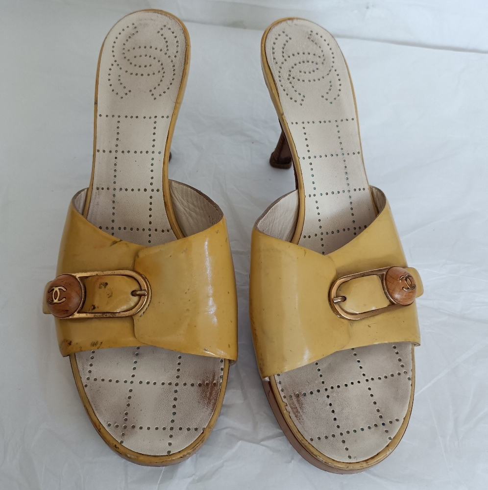 CHANEL Buckle Logo Wood Charm Perforated Insole Slipon Slide sandals patent 10B